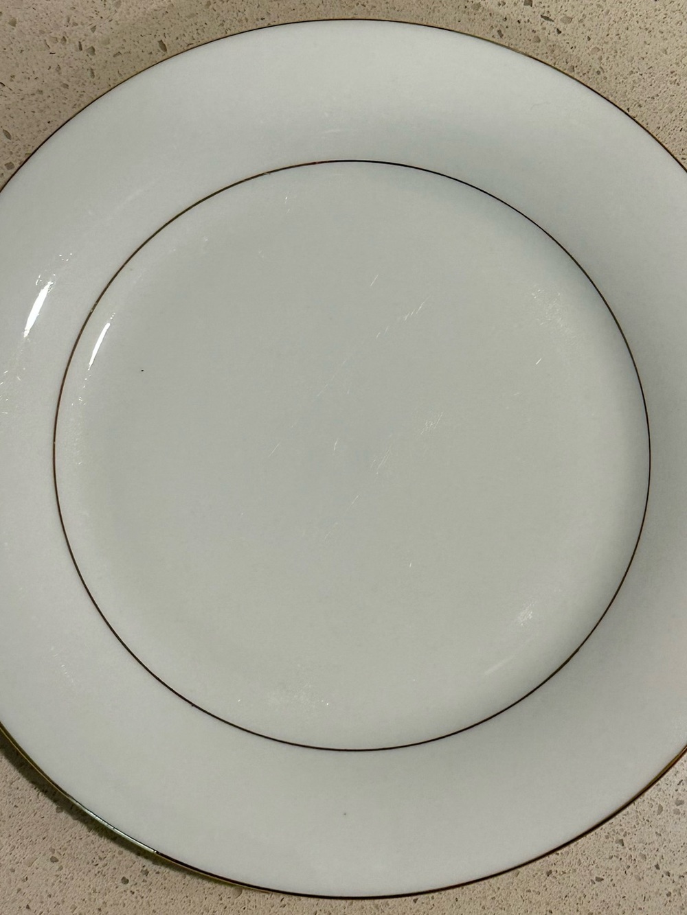 Sakura White Dinner Plate with Gold Rim